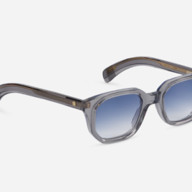 Sunglasses from Sato eyewear collection model Aliot Meteor Crystal with gradient Blue lens