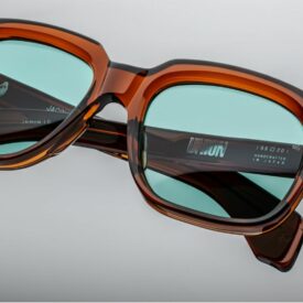 Sunglasses model Union from Jacques Marie Mage in color Hickory