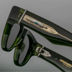 Sunglasses from Jacques Marie Mage. Model Rollingsun in color Rover collection Last Frontier