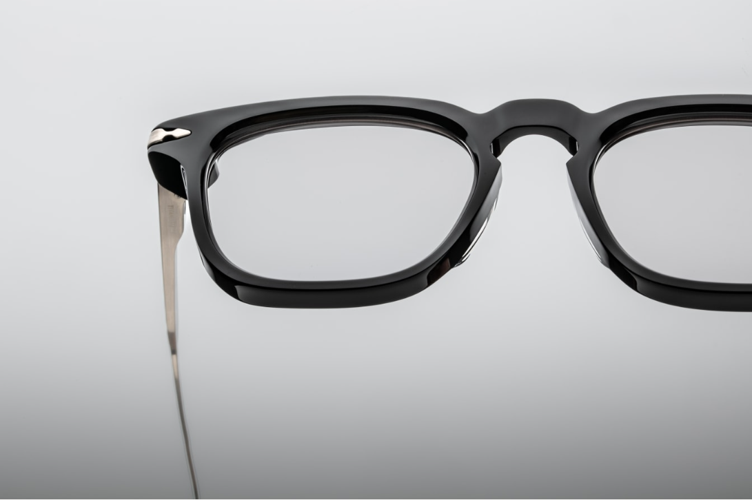 Optical Frame Model William in Noir with SuperLight Grey lenses for Jacques Marie Mage