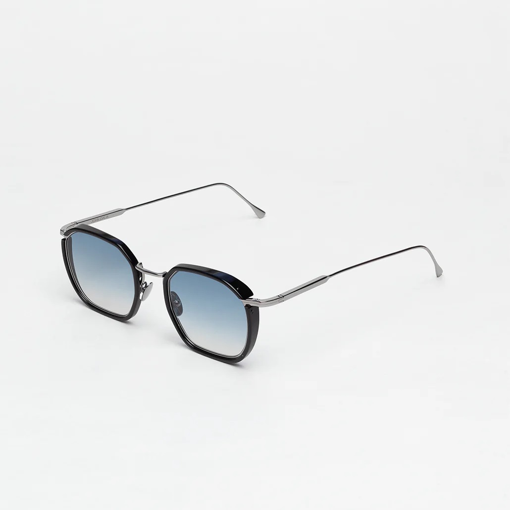 Sunglasses Model Iggy in Color Ruthenium with Clear Blue Gradient lenses from John Dalia