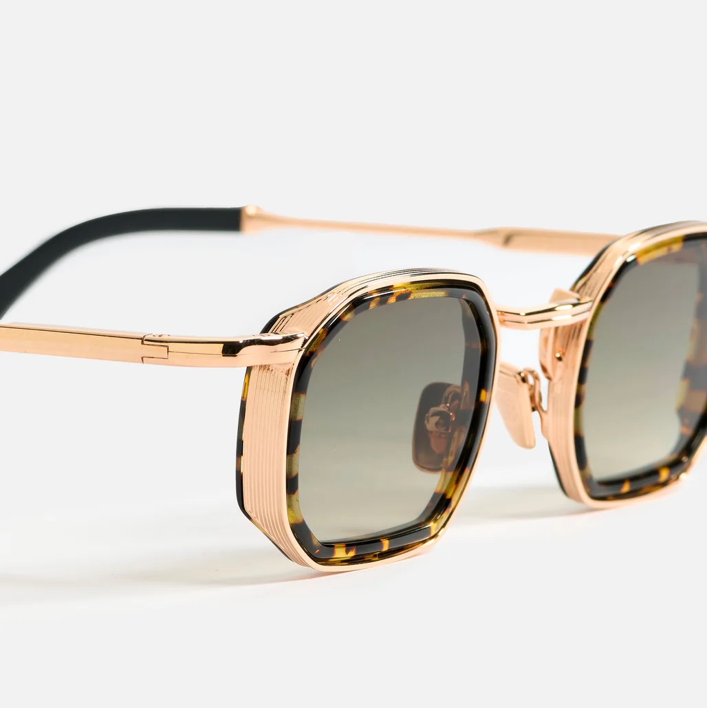 Sunglasses Model Jean in Color Rose Gold &Havana with G15 Gradient lenses from John Dalia