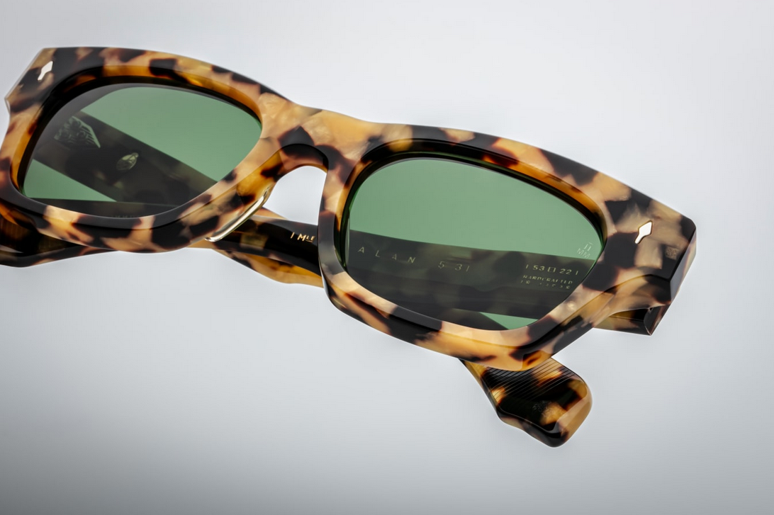 Sunglasses Model Dealan 53 in Gold Dust Color with Highland Green lenses from Jacques Marie Mage