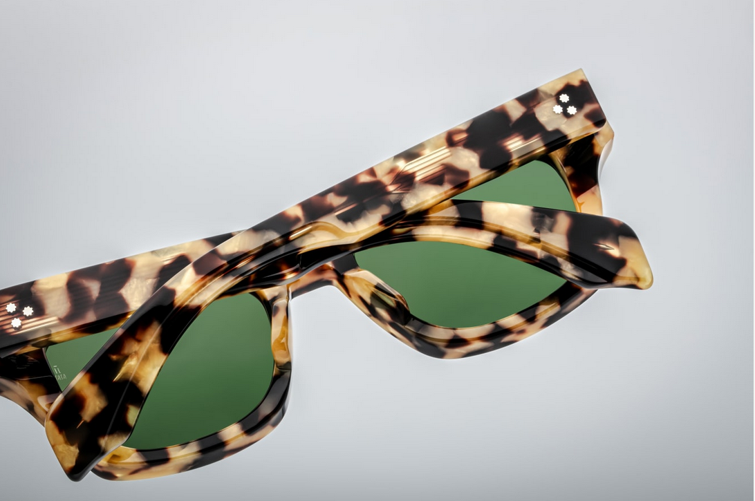 Sunglasses Model Dealan 53 in Gold Dust Color with Highland Green lenses from Jacques Marie Mage