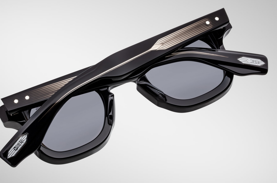 Sunglasses Model Devaux Decade Collection in color Decade with Gray Gradient CR39 Lenses from Jacques Marie Mage