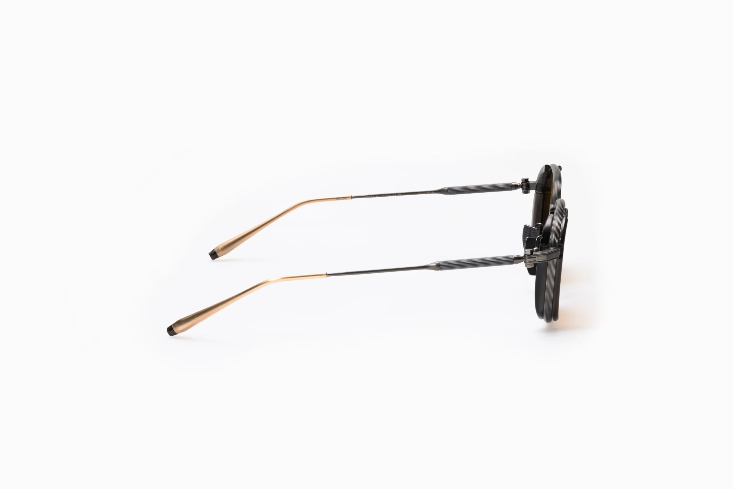 Sunglasses Model Eclipse in Color Crystal Black with Senape lenses from Akoni