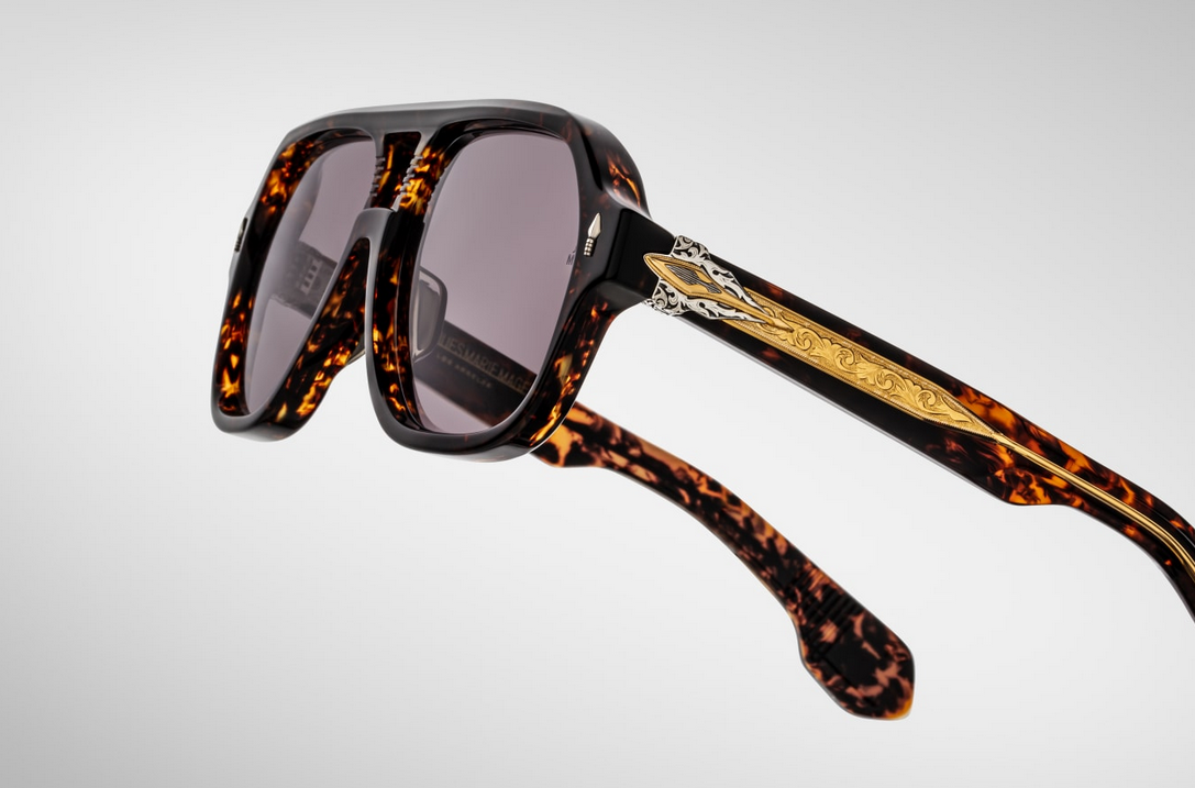 Sunglasses Model Wildhorse in Color Beau with Stratus Gradient lenses from Jacques Marie Mage's collection