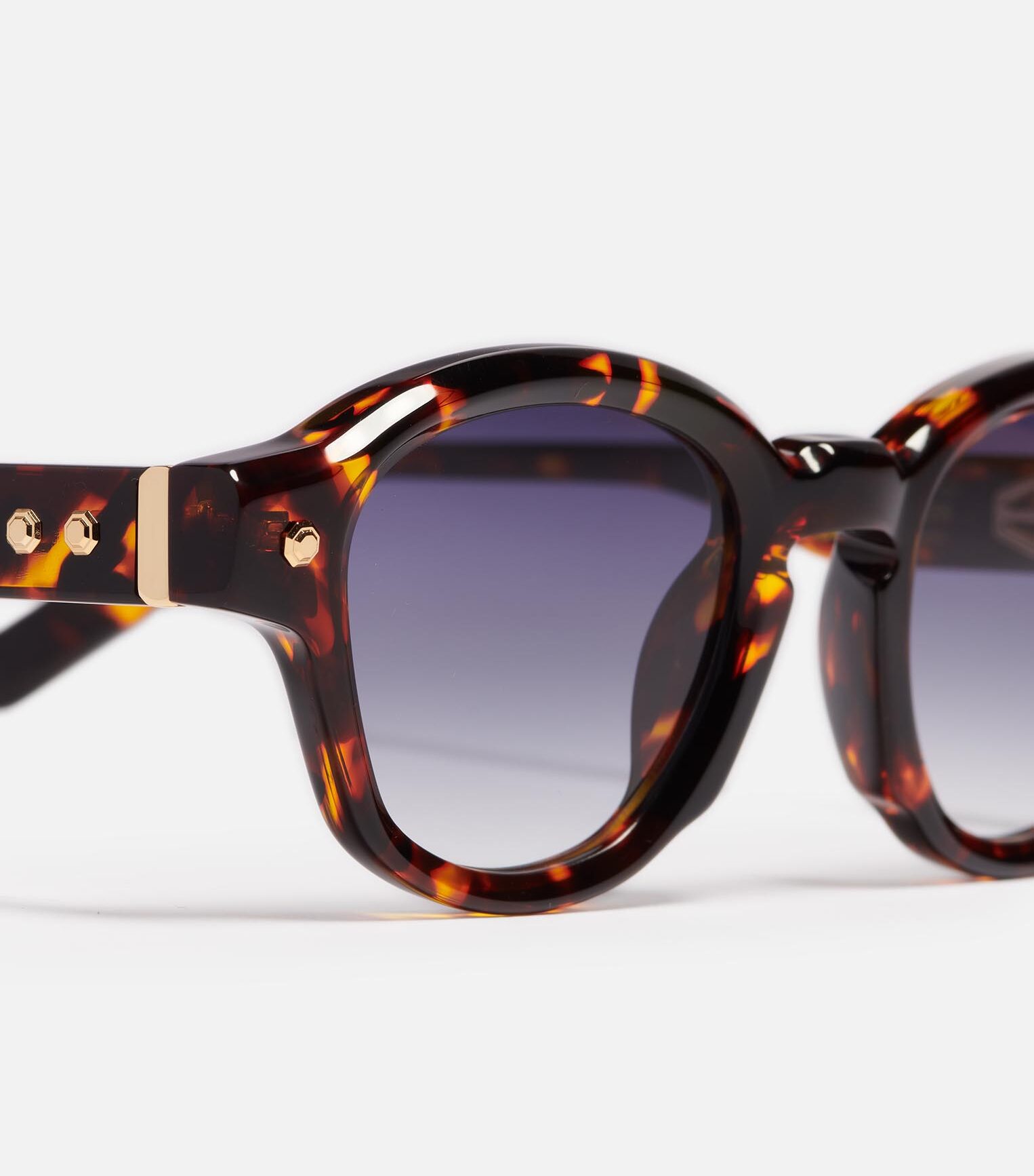 Sunglasses Model Project10 in C142 with dark blue gradient lenses from John Dalia