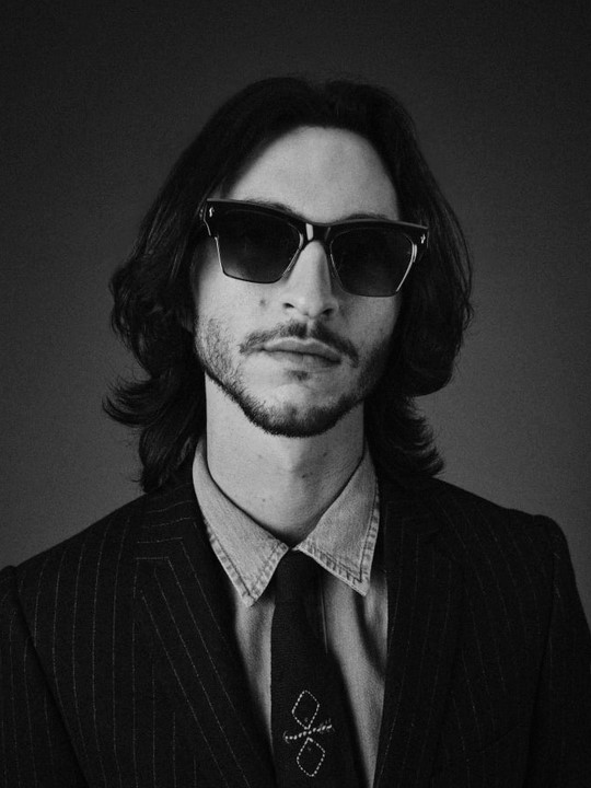 Sunglasses Model Bugsy in color Eclipse 2 with Jet Gradient Lenses from Jacques Marie Mage