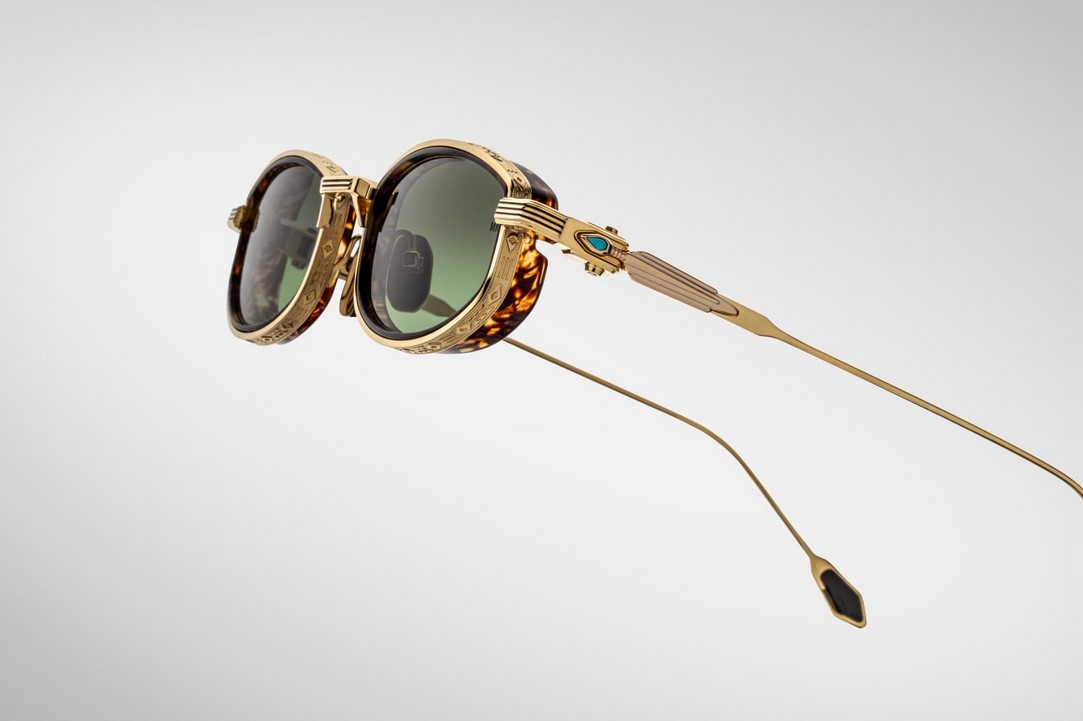 Sunglasses Model Hardin in Color Hera with Green Gradient Glass lenses from Jacques Marie Mage's collection