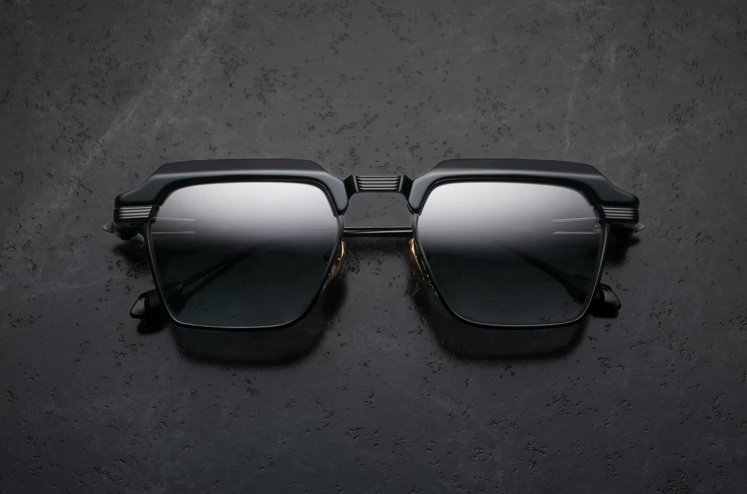 Sunglasses Model Worland in Color Black with Grey Gradient Polarized Glass lenses from Jacques Marie Mage's collection