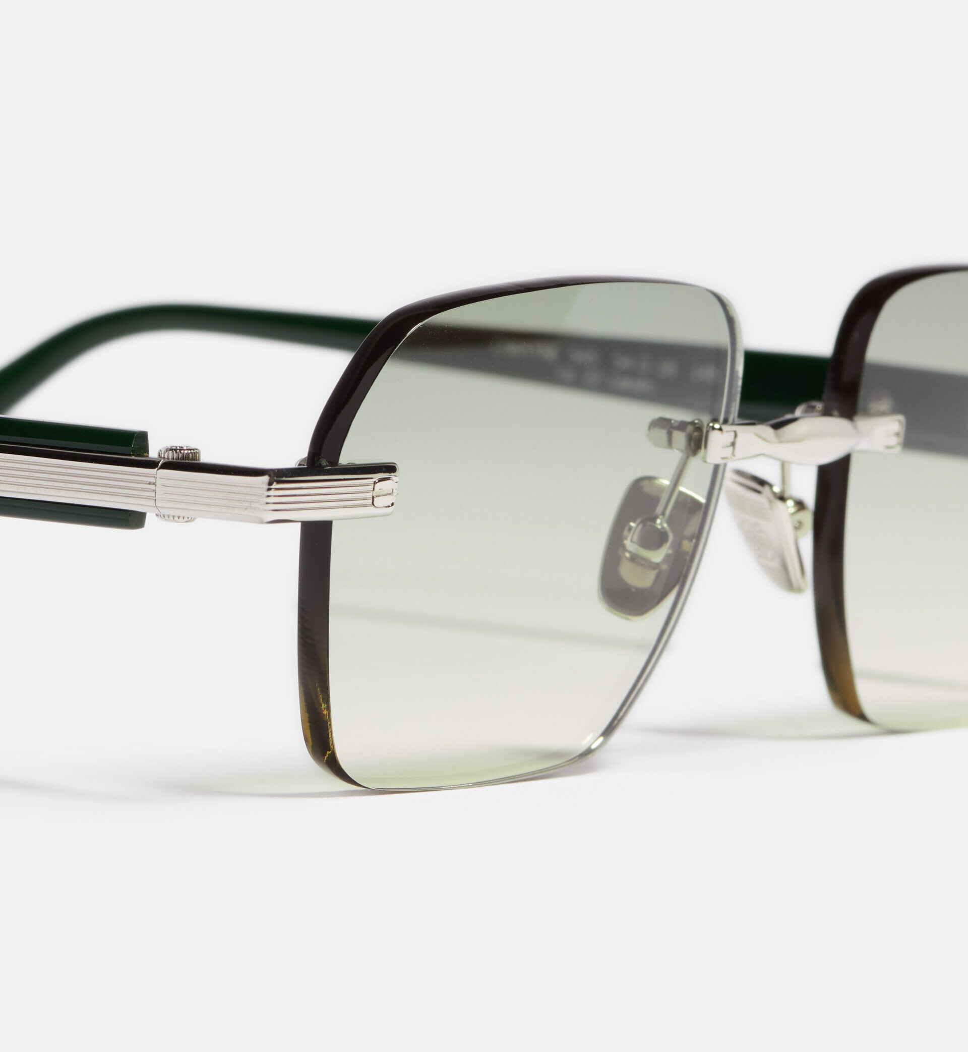 Sunglasses Model Dwayne in Color C545 with Grey Gradient lenses from John Dalia