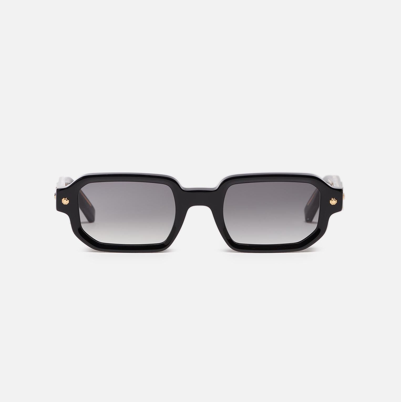 Sunglasses Model Project06 in C100 with Grey gradient lenses from John Dalia