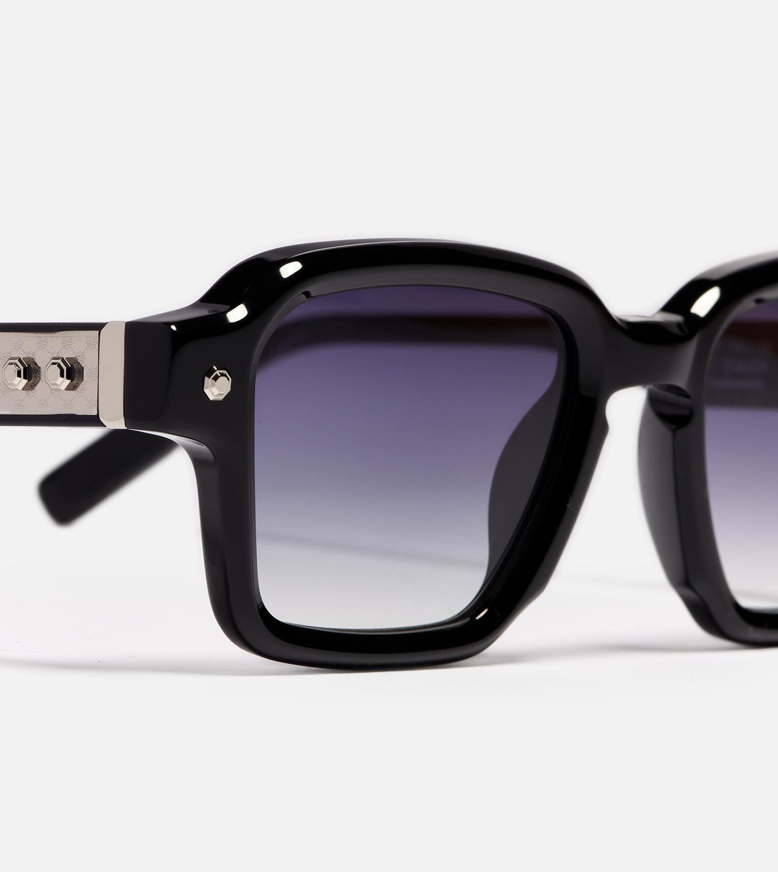 Sunglasses Model Project07 in C605 with Dark Blue gradient lenses from John Dalia