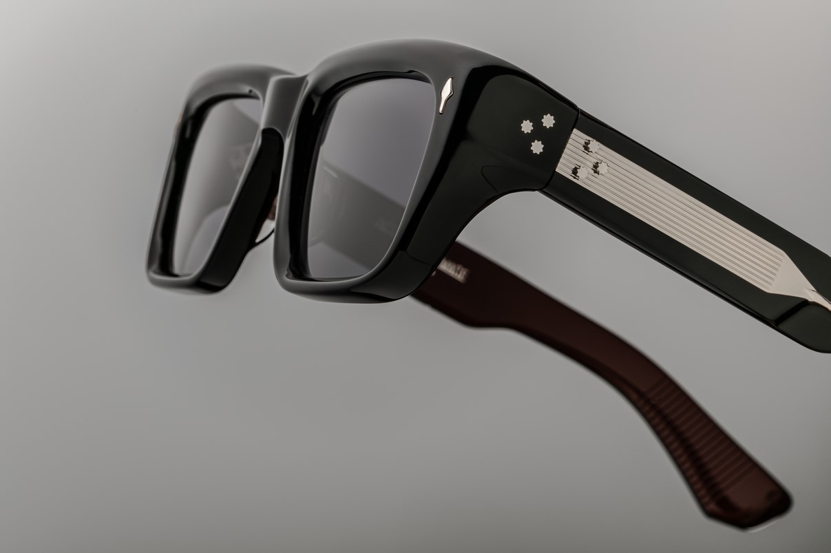 Sunglasses Model Walker in Color Bloodstone with Jet CR39 Lenses from Jacques Marie Mage