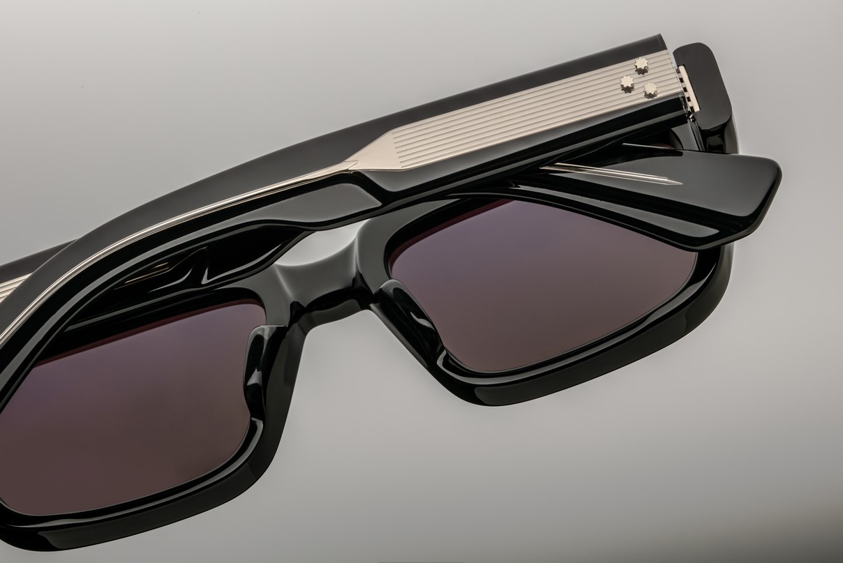 Sunglasses Model Walker in Color Bloodstone with Jet CR39 Lenses from Jacques Marie Mage