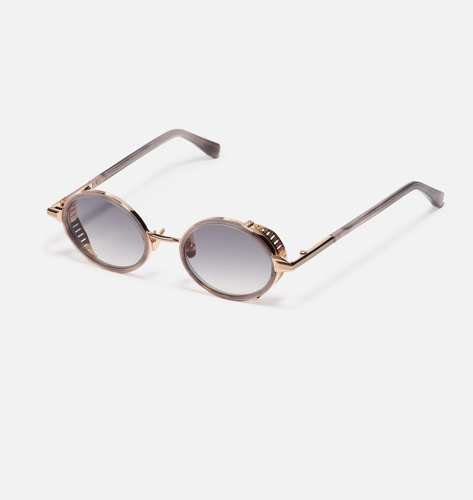 Sunglasses Model Steve in C418 with Grey Gradient lenses from John Dalia