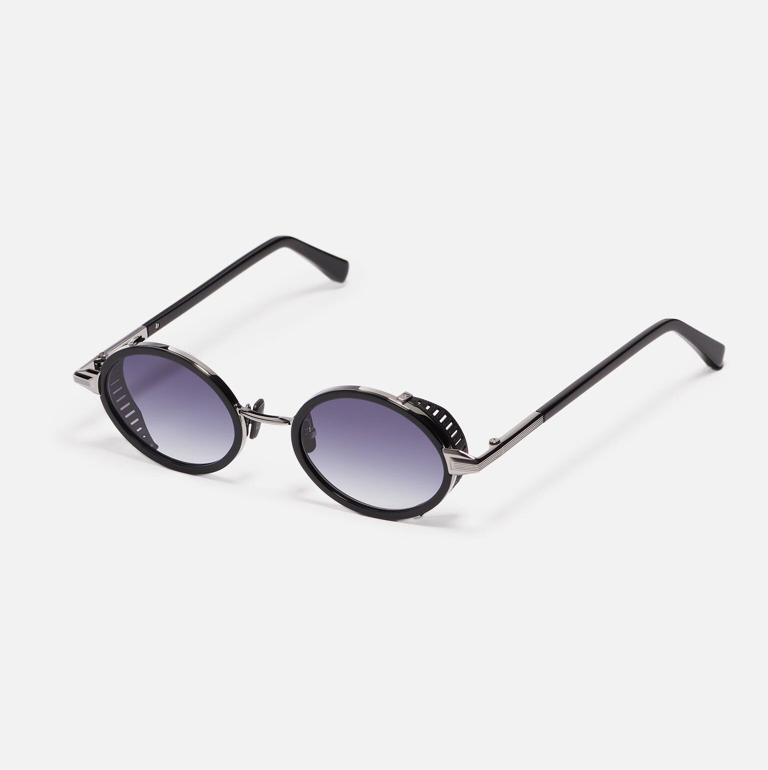 Sunglasses Model Steve in C424 with Grey Gradient lenses from John Dalia