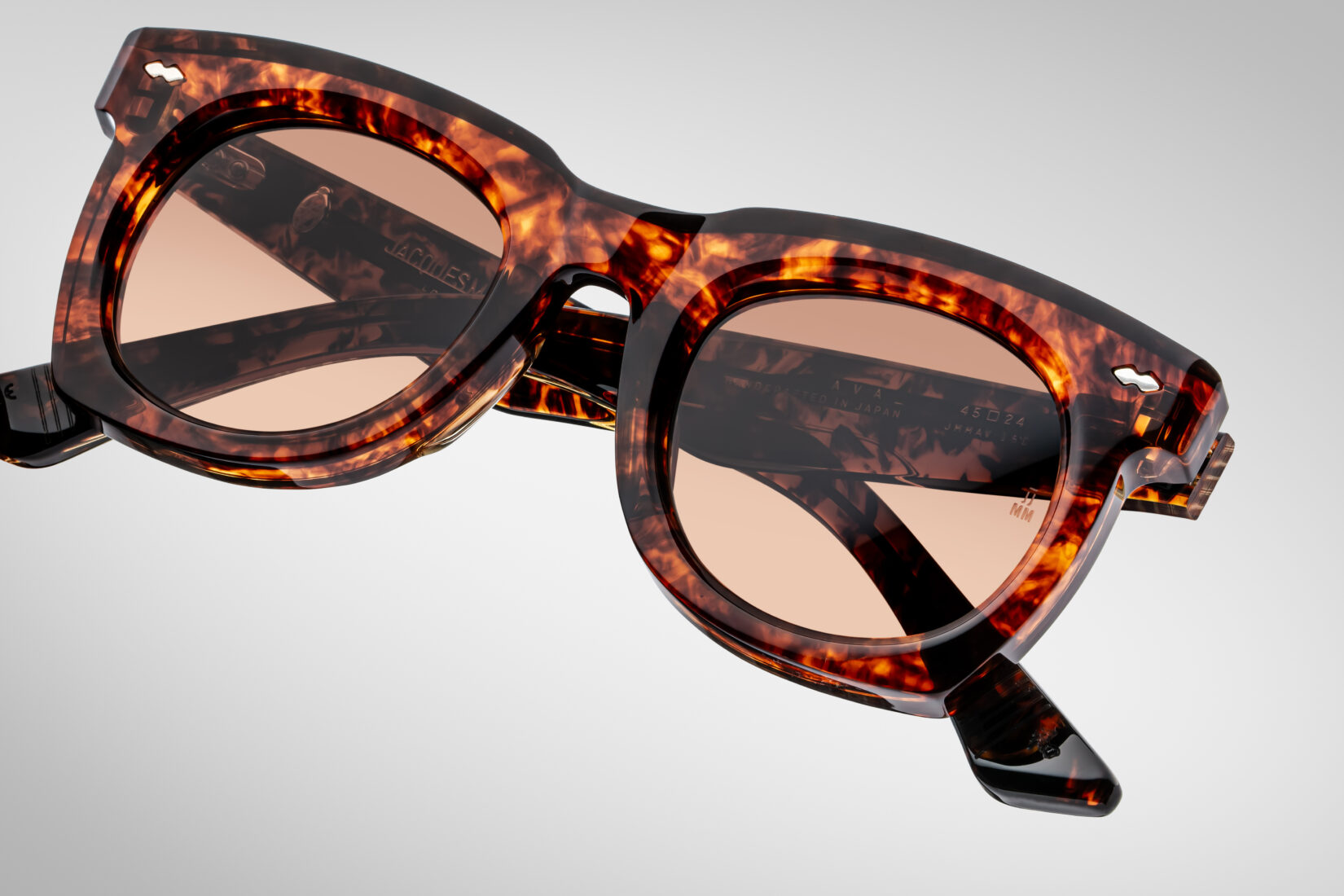 Sunglasses Model Ava in color Samoa with Sienna CR39 lenses from JAcques Marie Mage