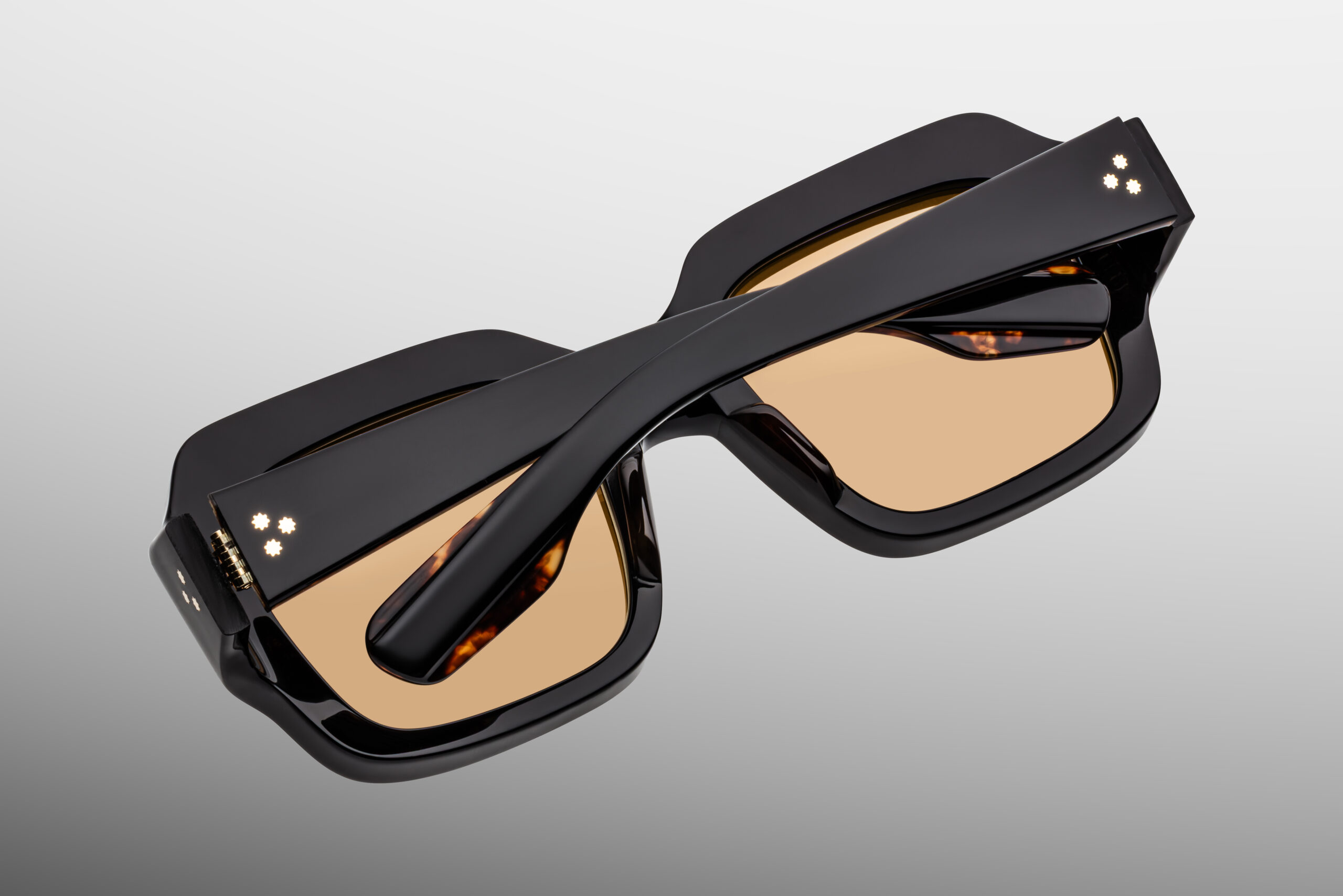 Sunglasses Model Evelyn in Color Monday Monday with Sepia Lenses from Jacques Marie Mage's collection