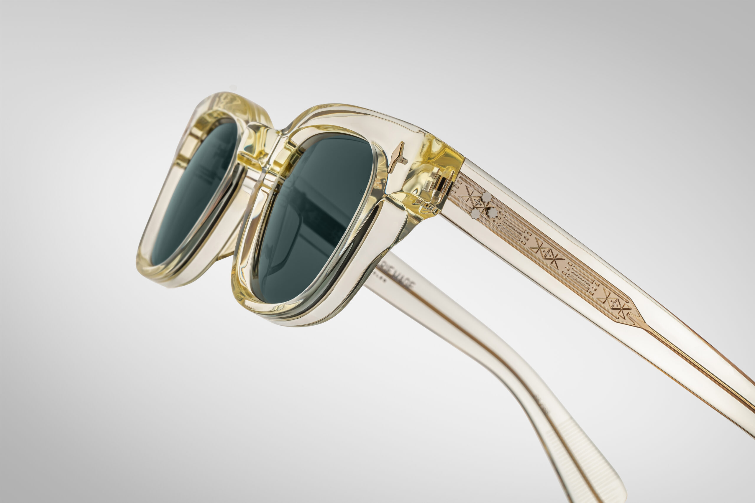 Sunglasses Model Julien in Color Brut With Spruce lenses from Jacques Marie Mage