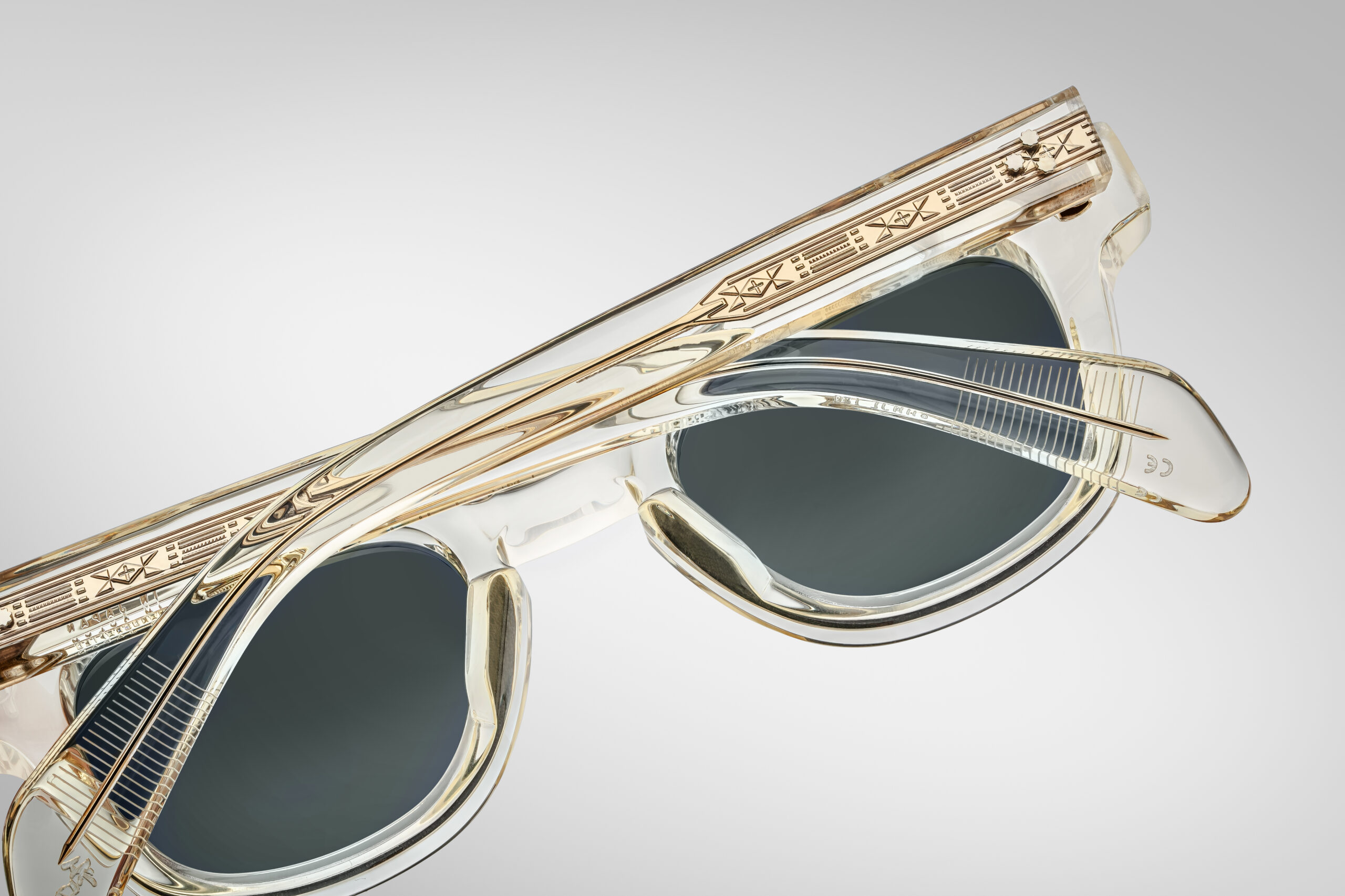 Sunglasses Model Julien in Color Brut With Spruce lenses from Jacques Marie Mage