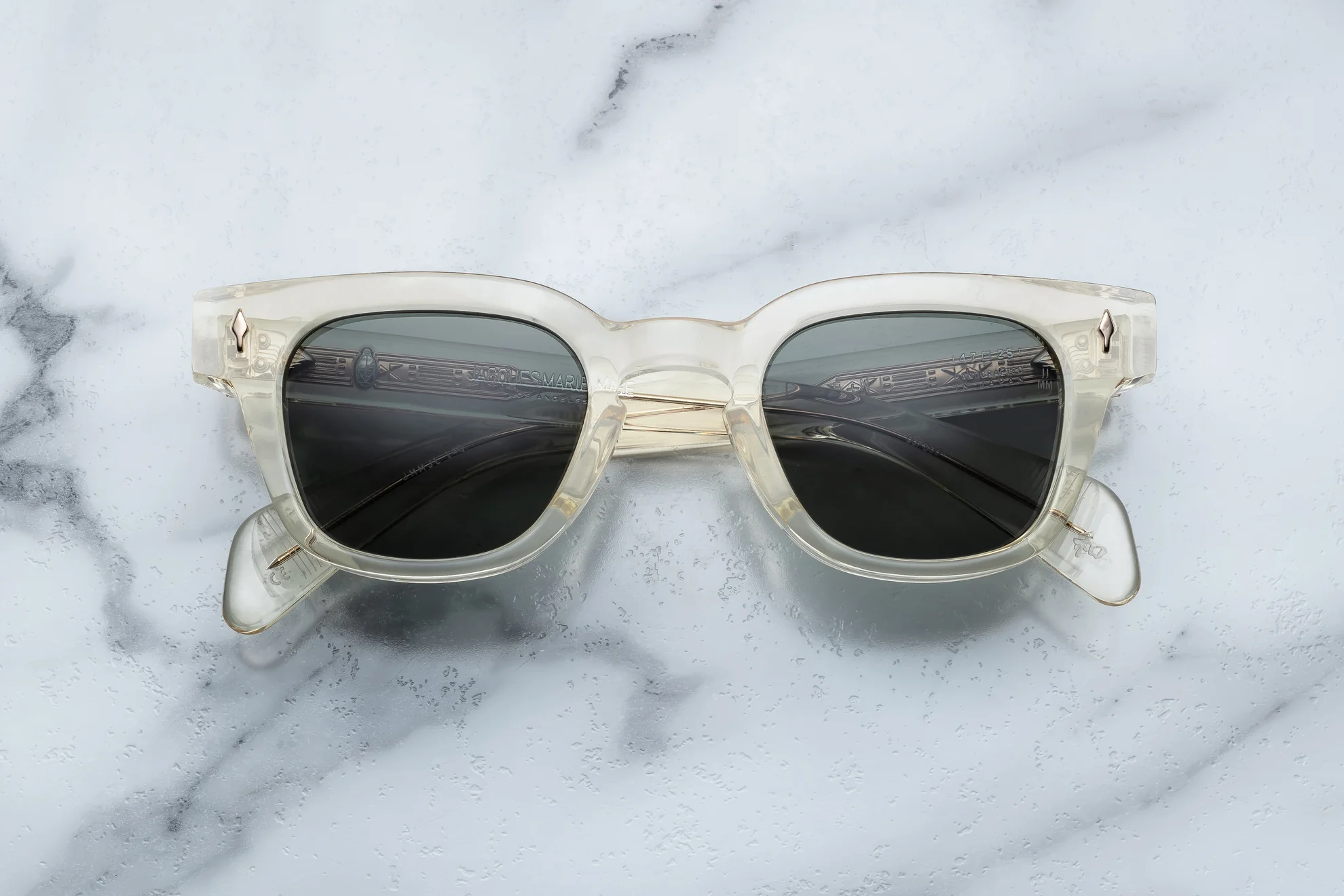 Sunglasses Model Julien in Color Brut With Spruce lenses from Jacques Marie Mage