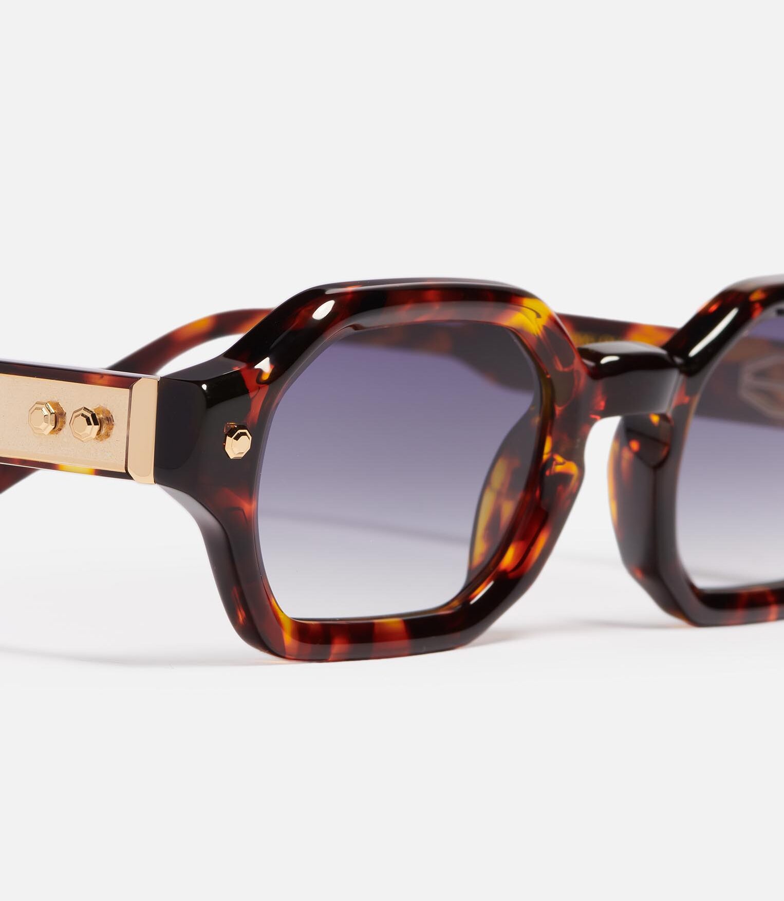 Sunglasses Model Project05 in C642 with dark blue gradient lenses from John Dalia