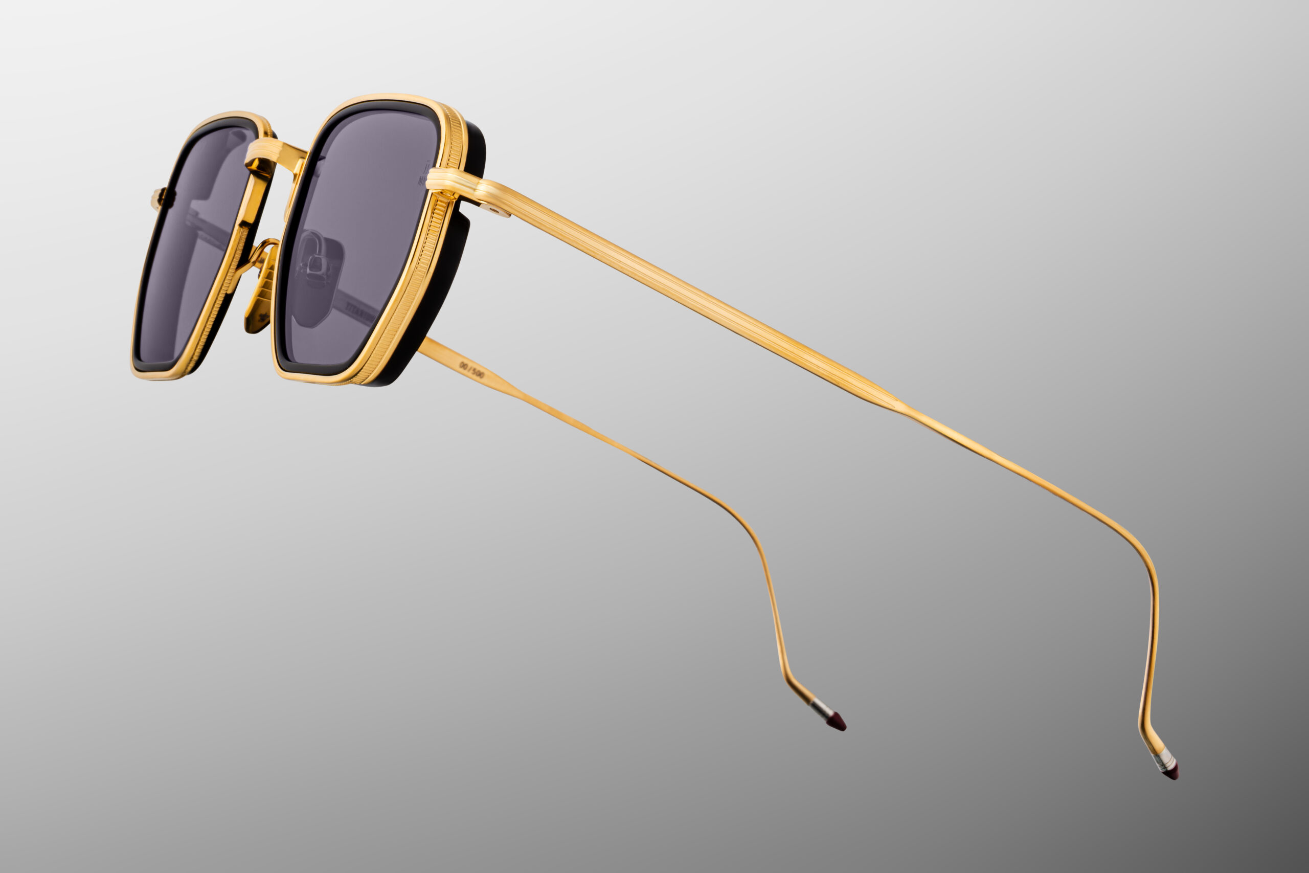Sunglasses model Atkins in Color Gold with Wine Lenses from Jacques Marie Mage