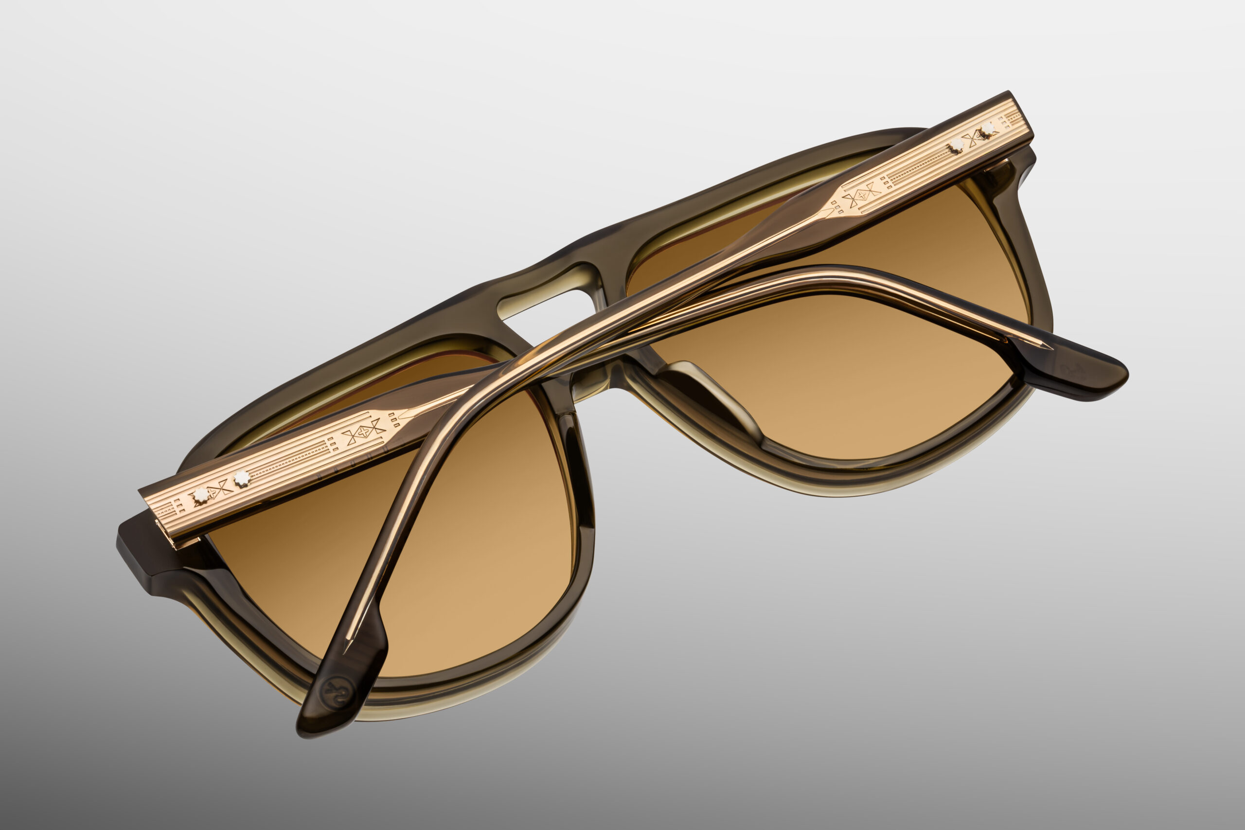 Sunglasses Model Cougar in Color Moss with Dandelion Glass Polarized lenses from Jacques Marie Mage