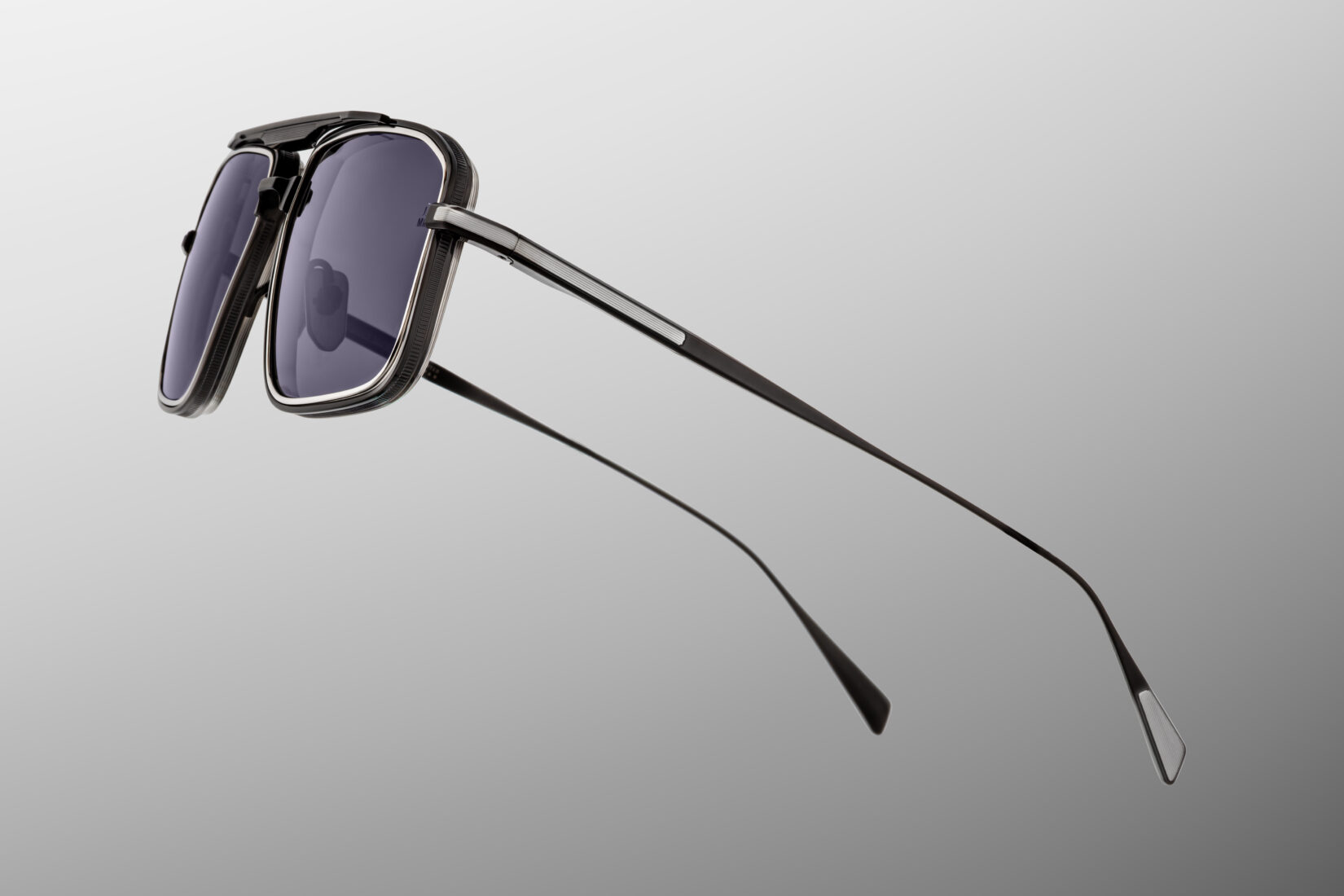 Sunglasses Model Earl in Color Corbeau with Charcoal lenses from Jacques Marie Mage