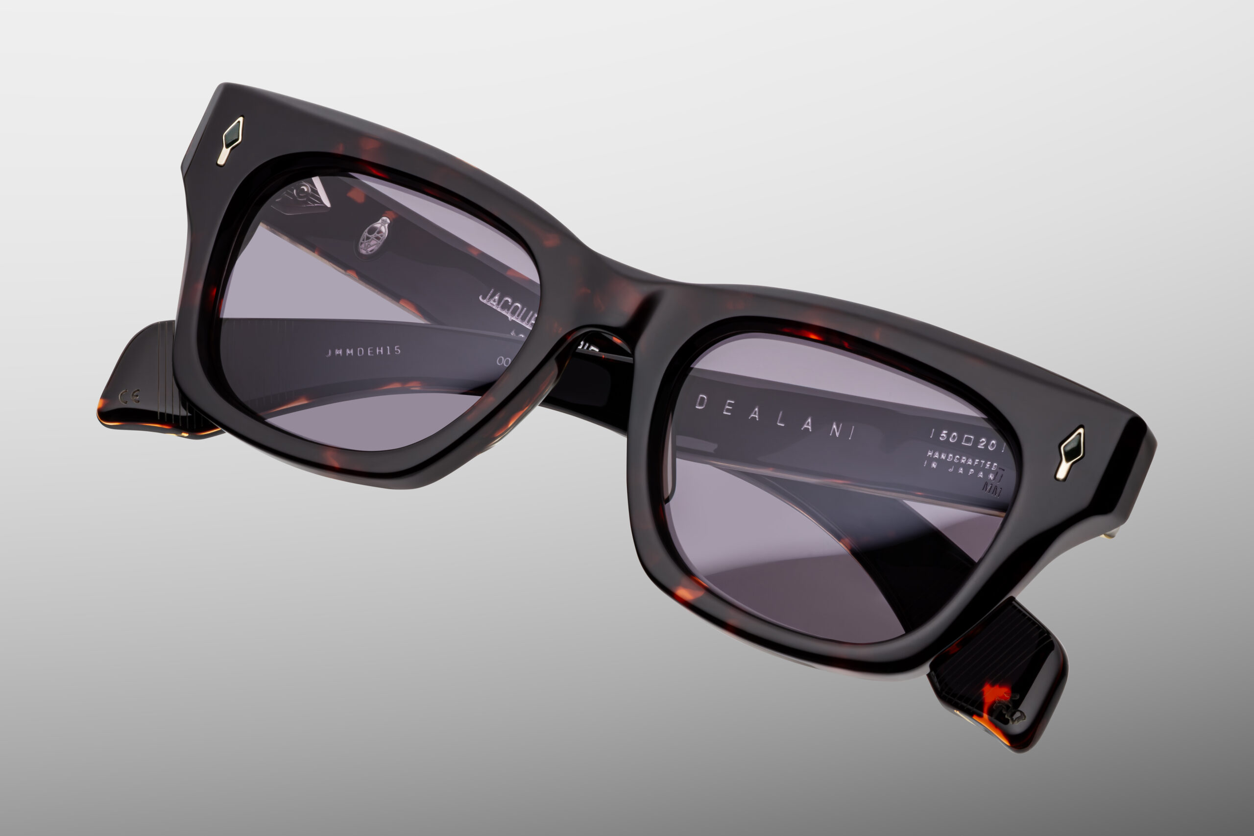 Sunglasses Model Dealan in Color Rayon Violet from Jacques Marie Mage's Patti Smith special collection