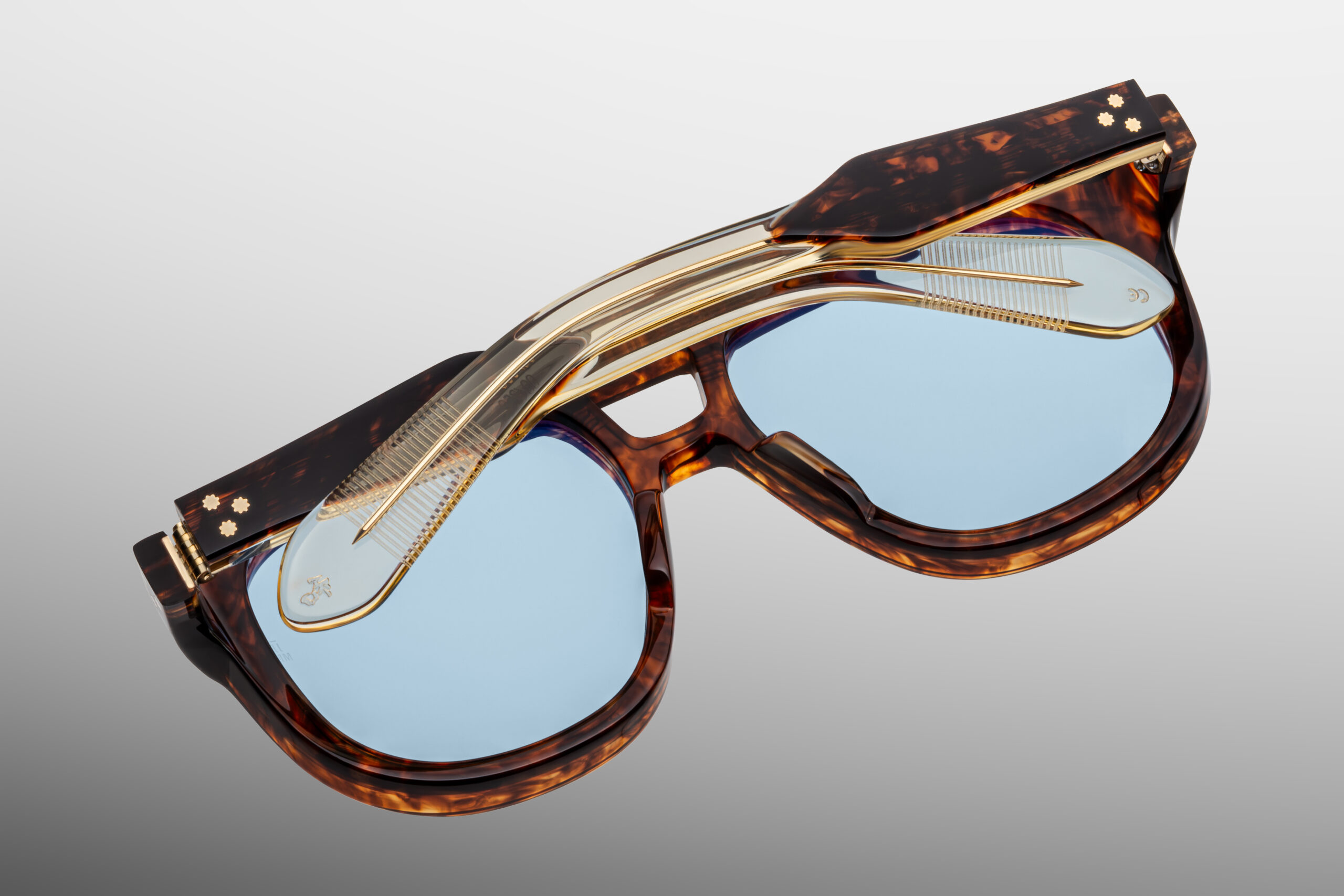 Sunglasses Model Jasper in color Argyle with Blue lenses from Jacques Marie Mage