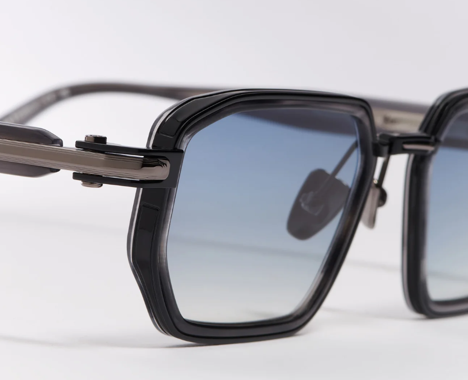 Sunglasses Model Miles in Color C426 with Clear Blue Gradient lenses from John Dalia