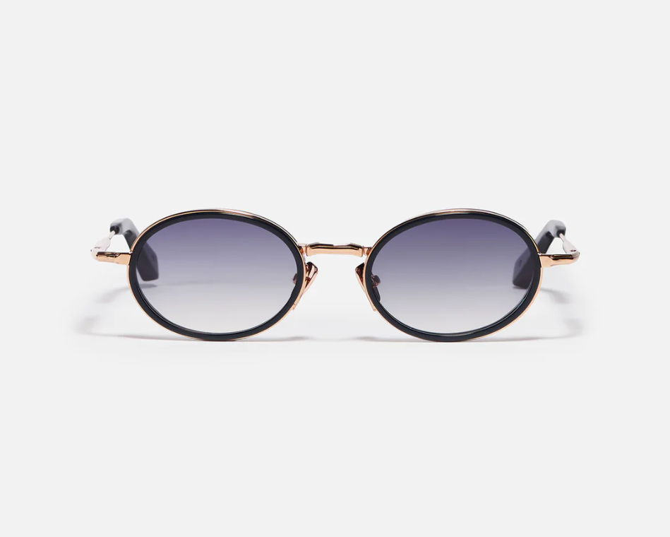 Discover the Eddie in C134 from John Dalia sunglasses collection at Le Bar à Lunettes. Shop it online or in our flagship store in Liège.
