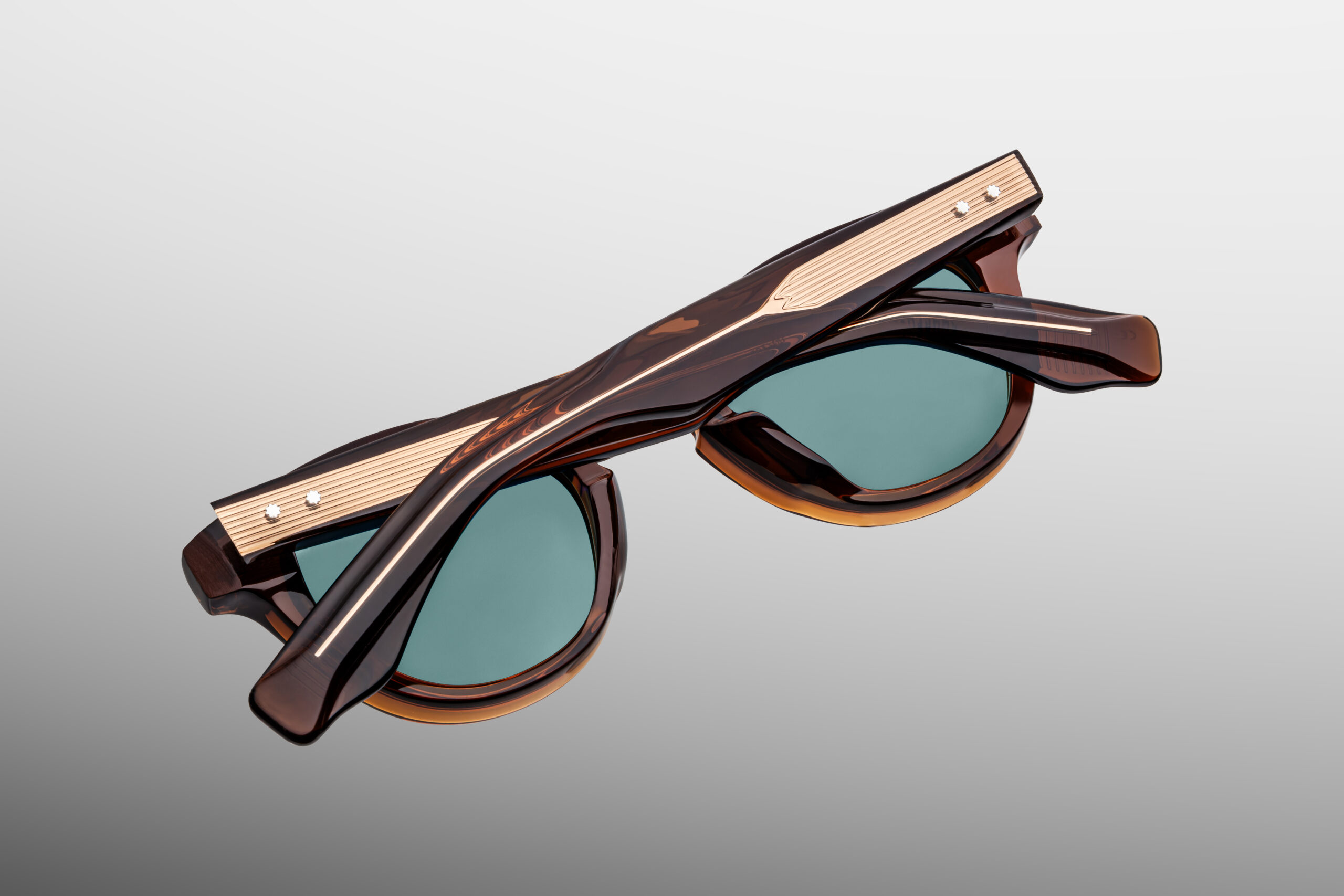 Sunglasses Model Clemens in Hickory with Seagreen lenses from Jacques Marie Mage