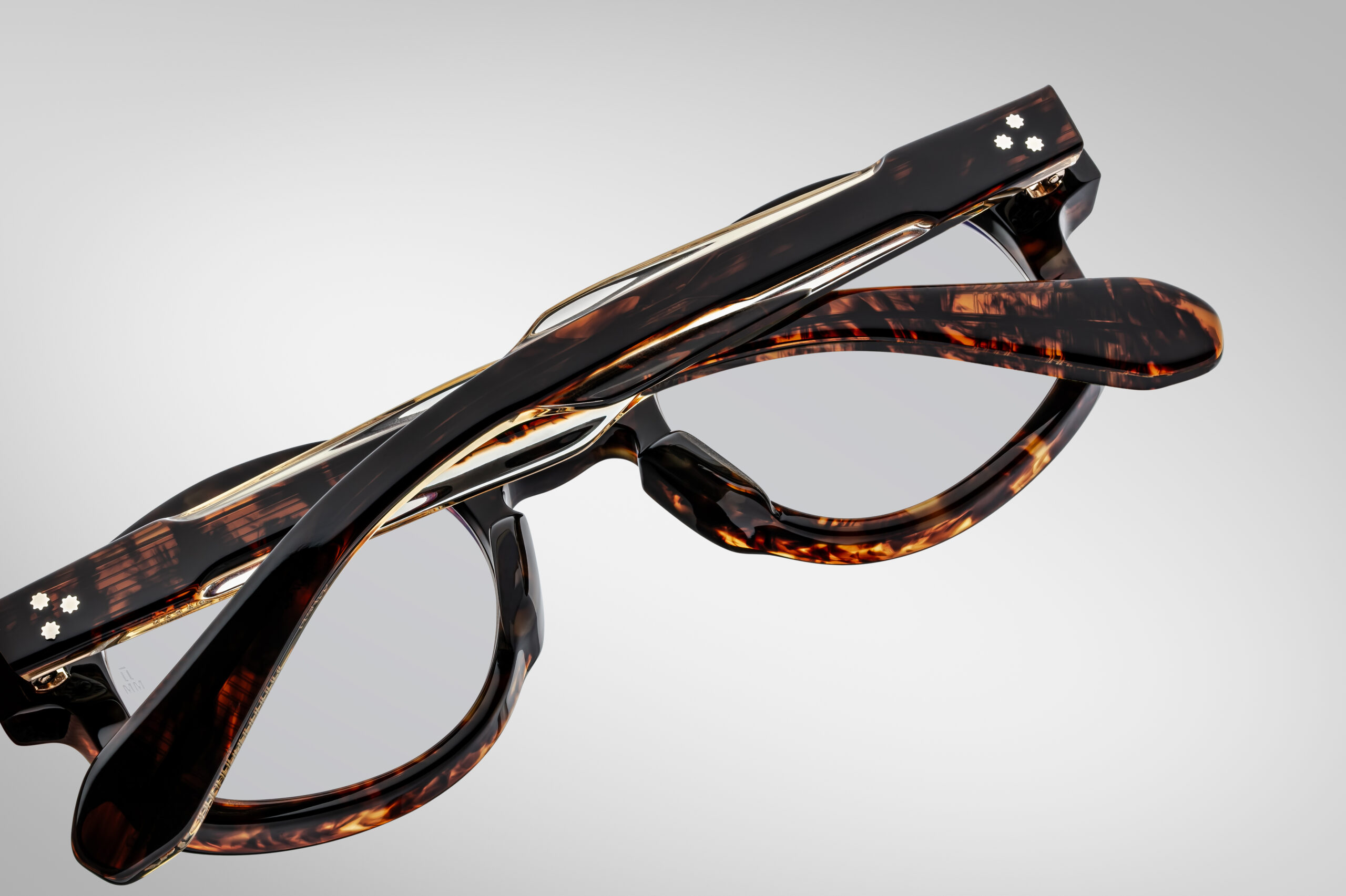 Optical Frame Model Petrus in Color Beau with Superlight Brown lenses from Jacques Marie Mage