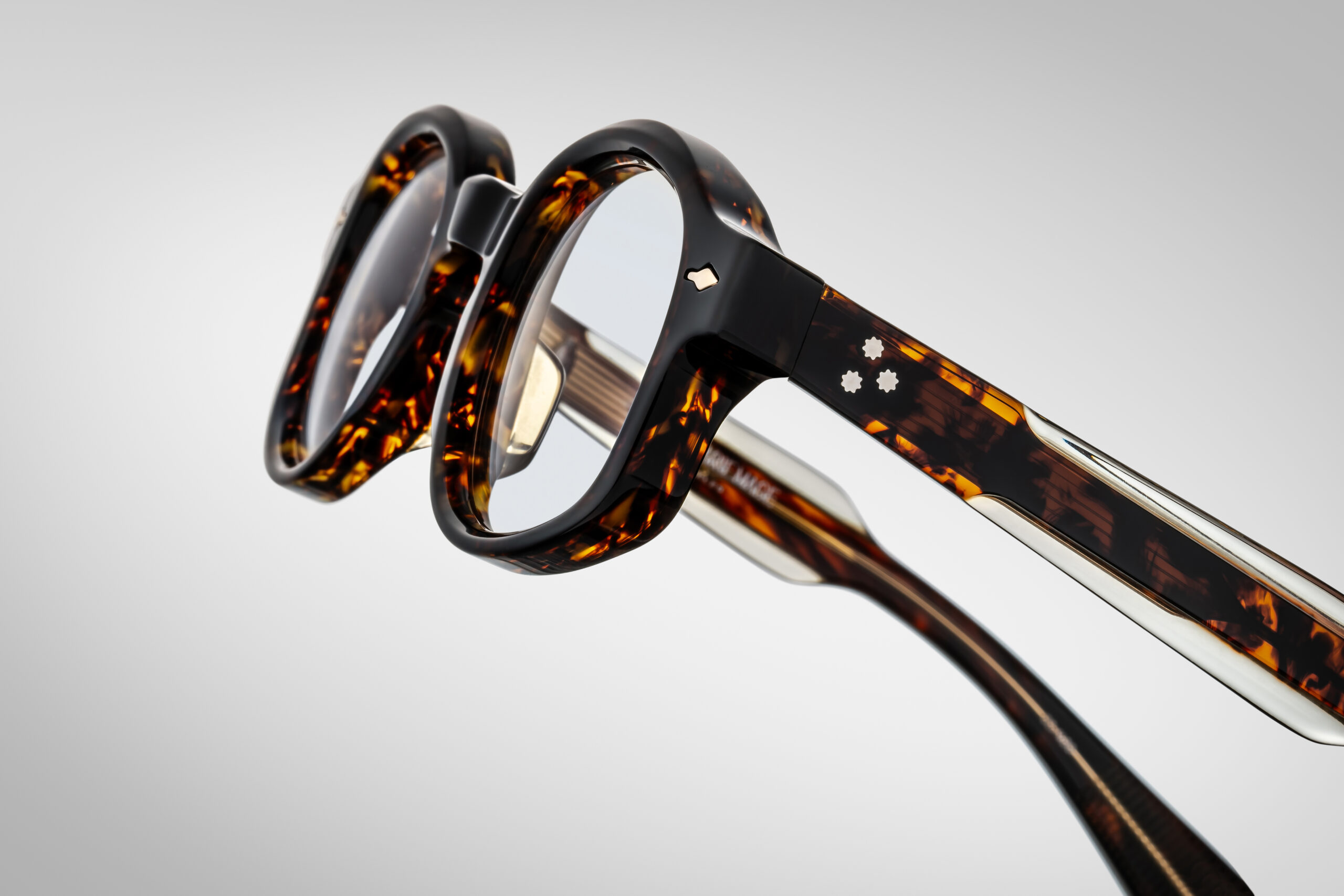 Optical Frame Model Petrus in Color Beau with Superlight Brown lenses from Jacques Marie Mage