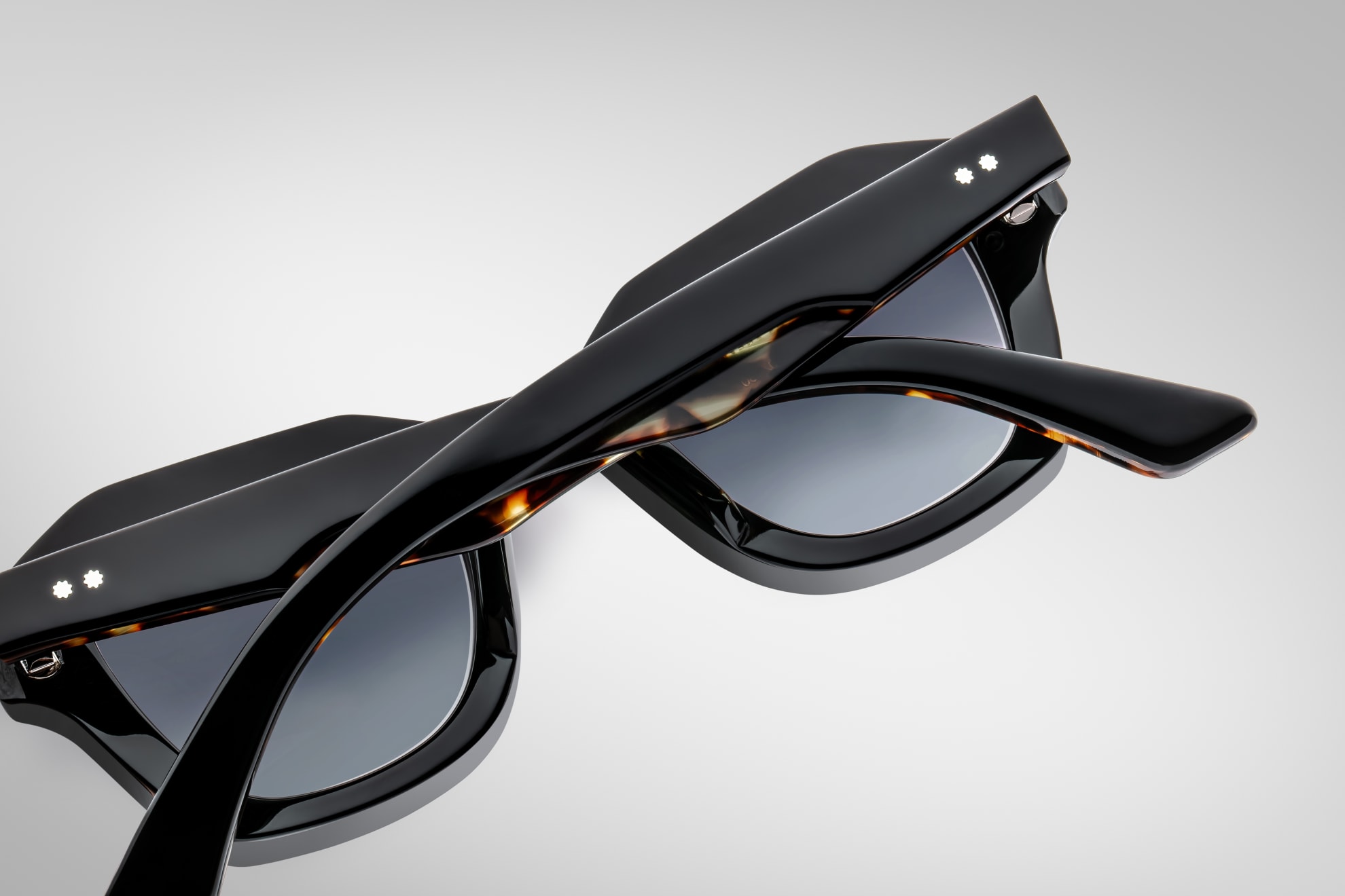 Sunglasses Model Eichler in Color Noir 11 with Jet Gradient lenses from Jacques Marie Mage