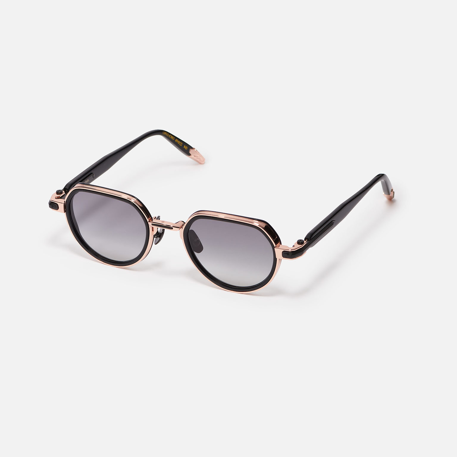 Sunglasses Model ANya in Color C413 with grey gradient lenses