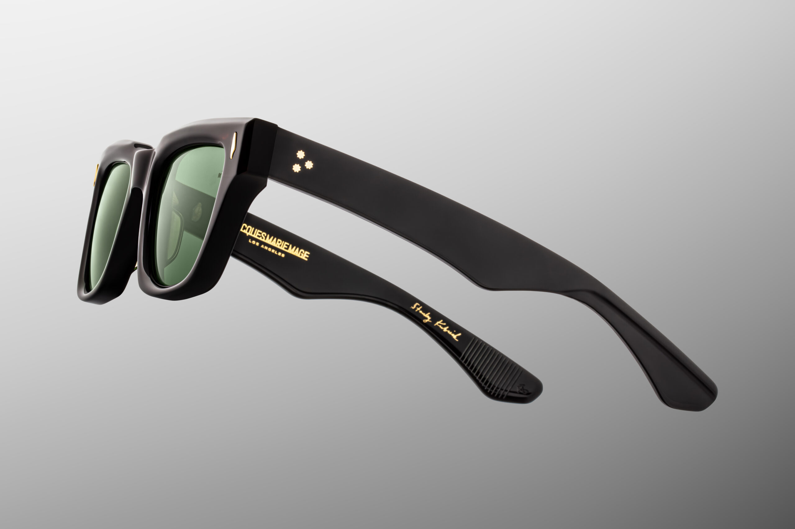 Sunglasses Model Torrance in Color Mental with Serpent lenses from Jacques Marie Mage's stanley Kubrick Special colelction