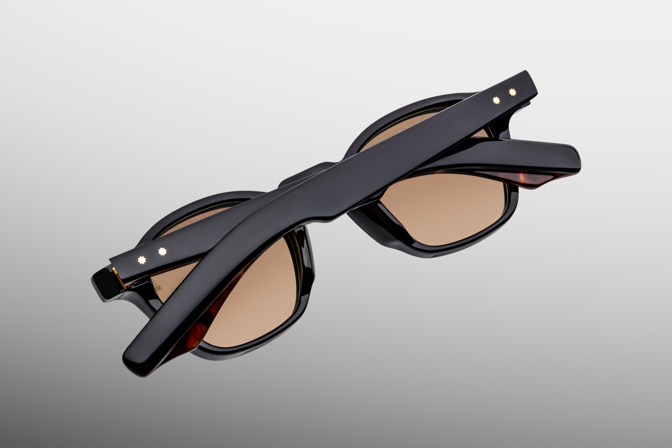 Sunglasses Model Zephirin in color Noir 15 with Brown lenses from Jacques Marie Mage