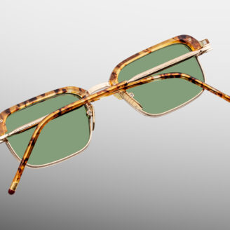 Sunglasses Model Commanche in Color VIntage Tortoise with Vintage Green lenses from Jacques Marie Mage