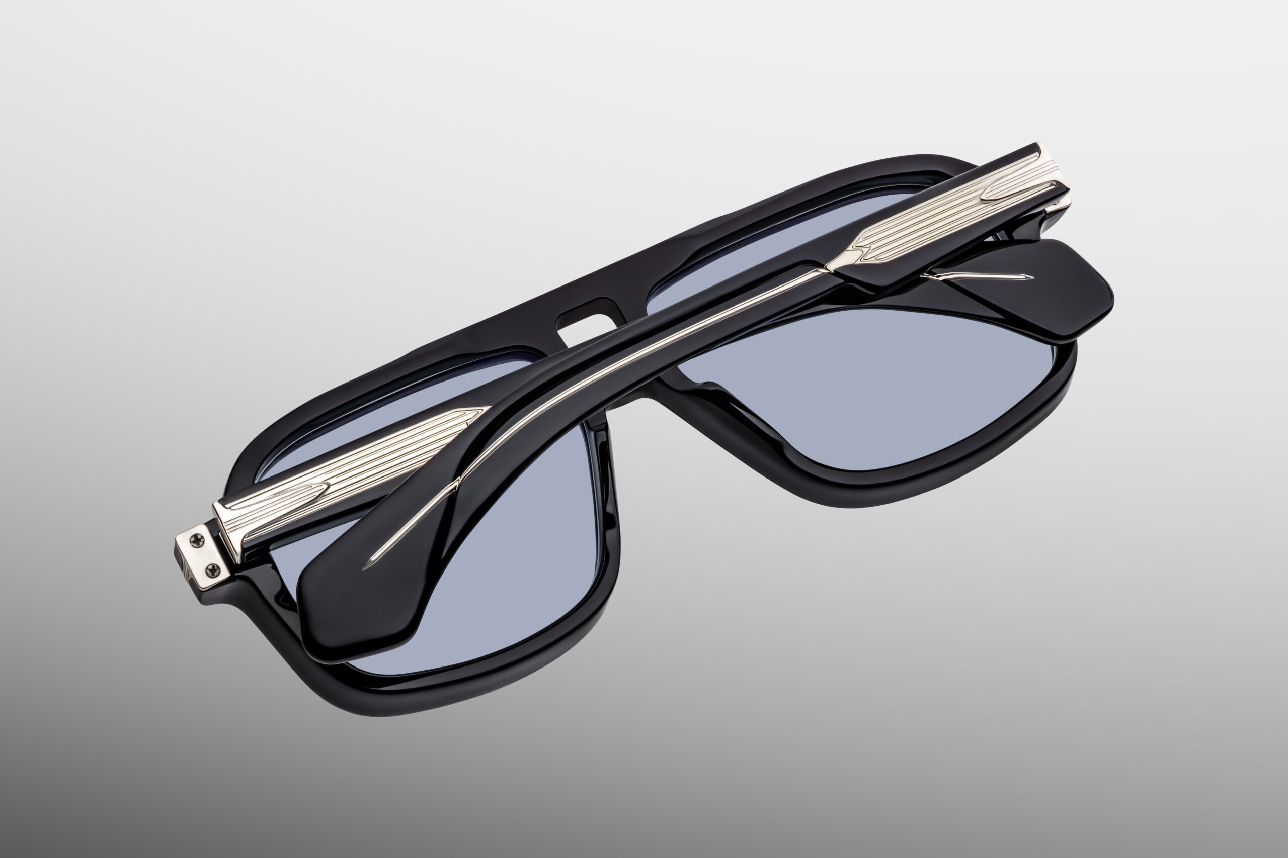 Sunglasses Model Elkhart in Color Obscure with Serene Blue lenses from Jacques Marie Mage