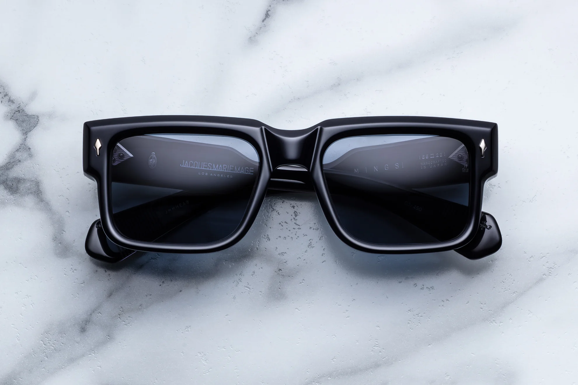 Sunglasses Model Hemmings in Color Lacquer with Blue lenses