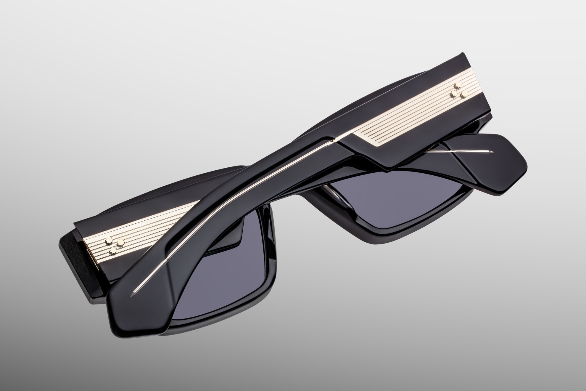 Sunglasses Model Zimmerman in Color Bloodstone with Jet lenses from Jacques Marie Mage