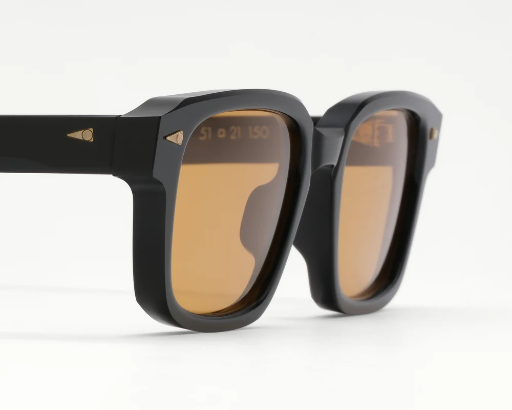 Sunglasses Model Rive Gauche in Color Black with Honey lenses from Ahlem