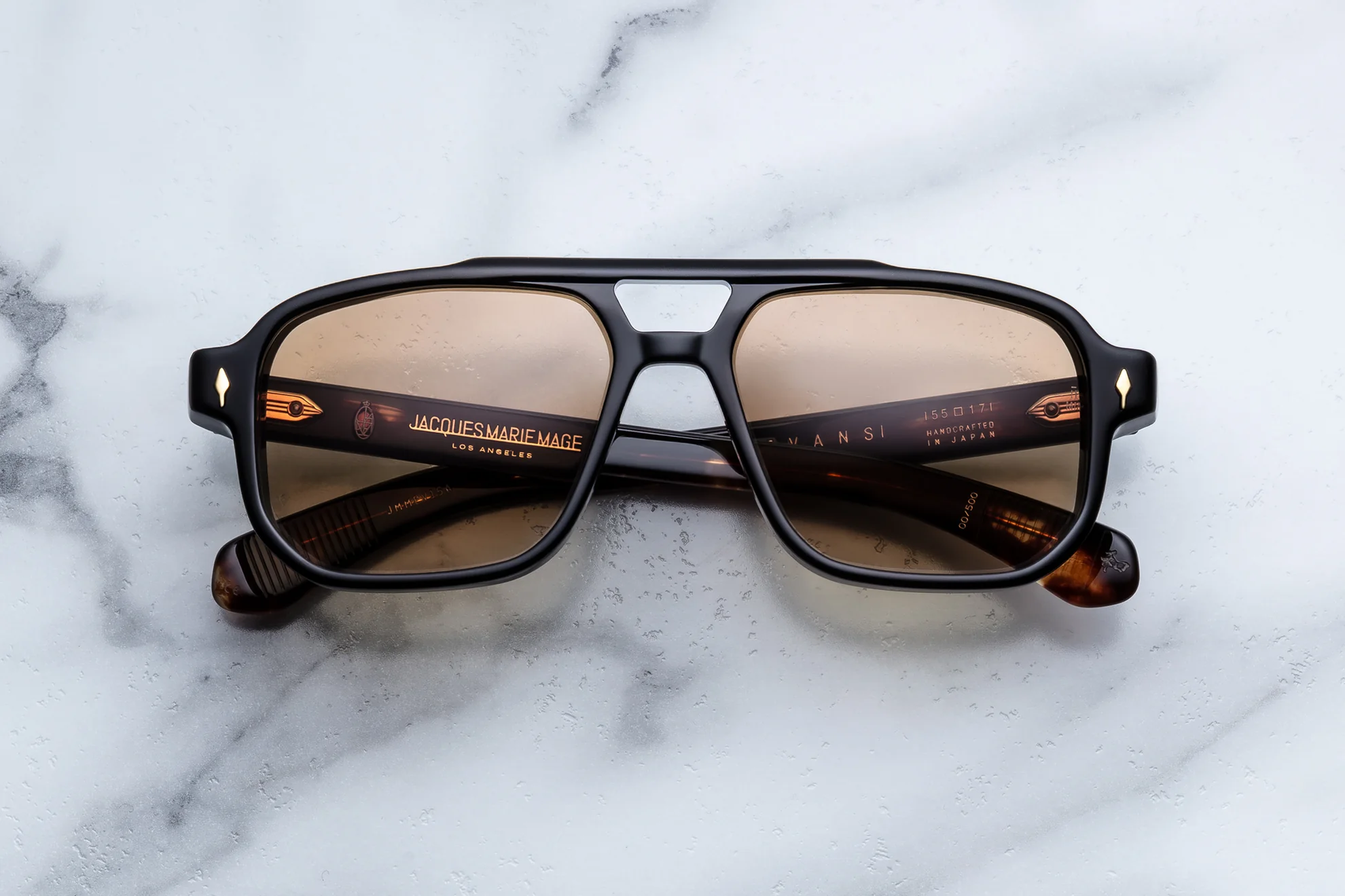 Sunglasses Model Evans in Color Noir 15 With Brass gradient lenses from Jacques Marie Mage