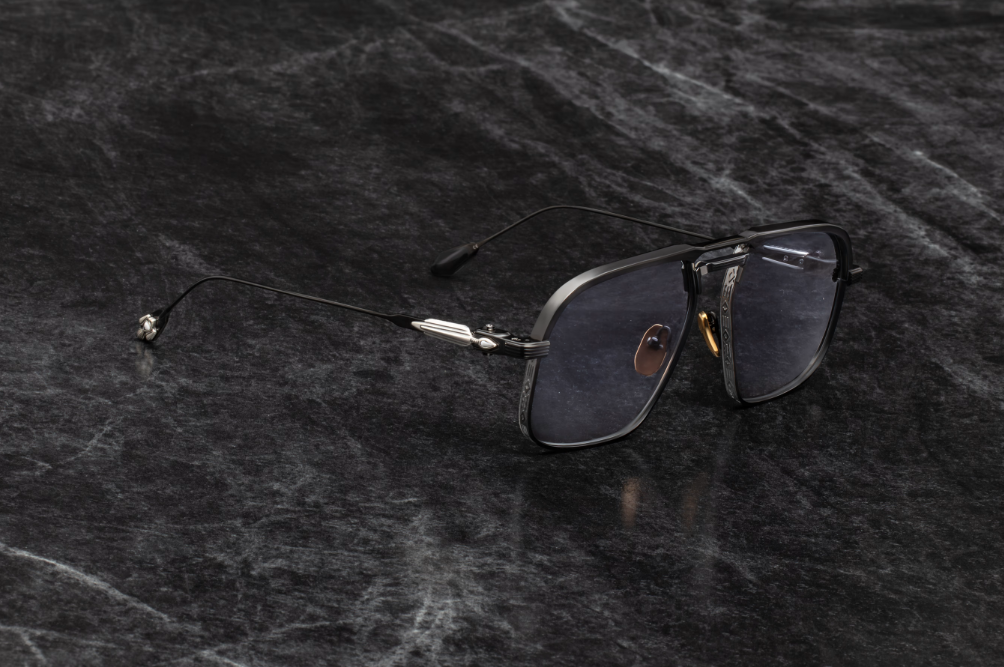 Sunglasses Model Labarge in Color Corbeau with Sumi Gradient lenses from Jacques Marie Mage's last frontier collection