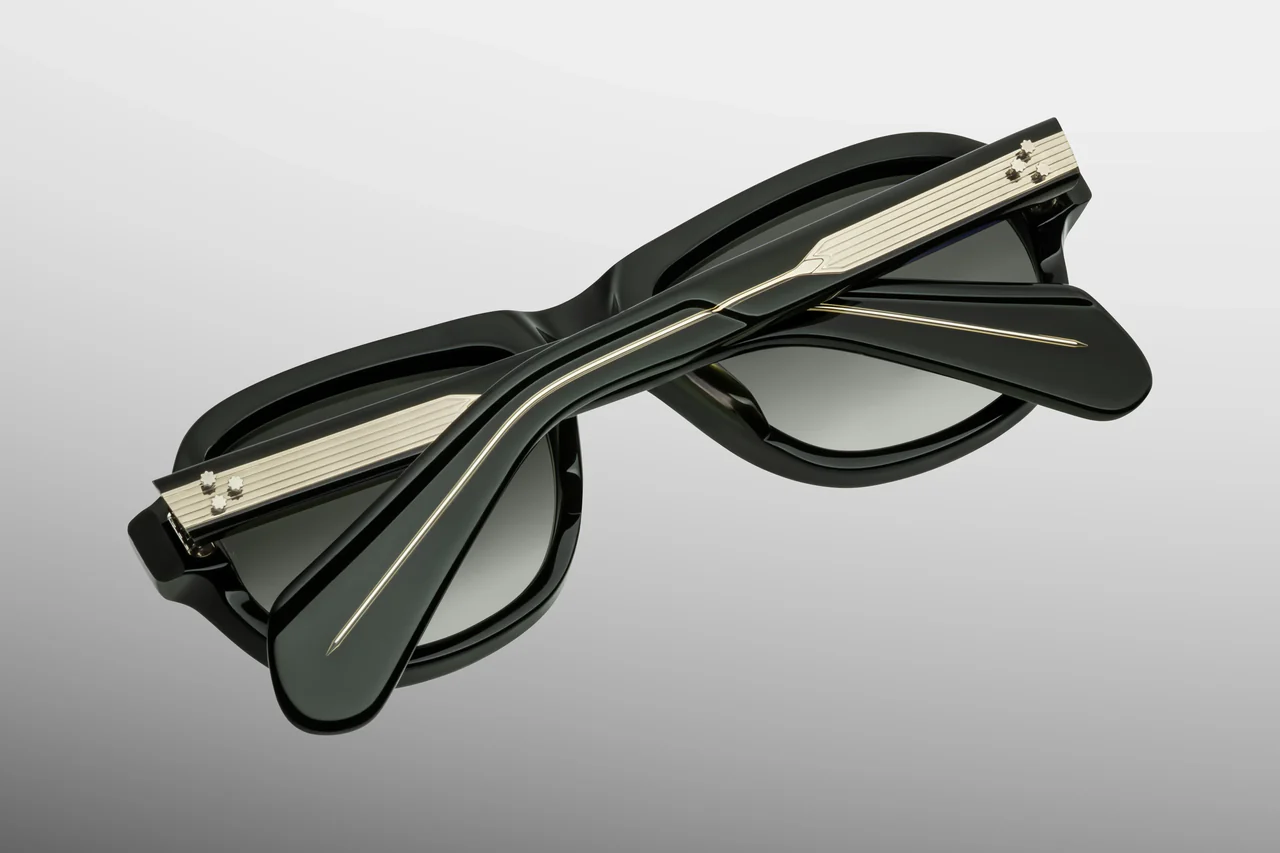 Sunglasses Model Richard in Color Viper with Grey